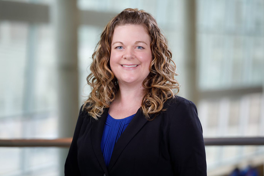 Linsey Donner headshot