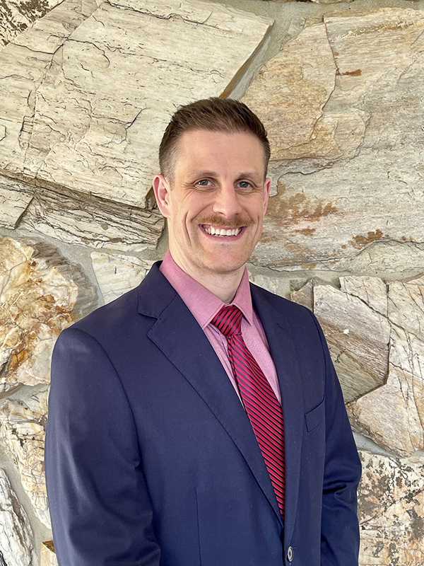 Robert Weir MD ’15