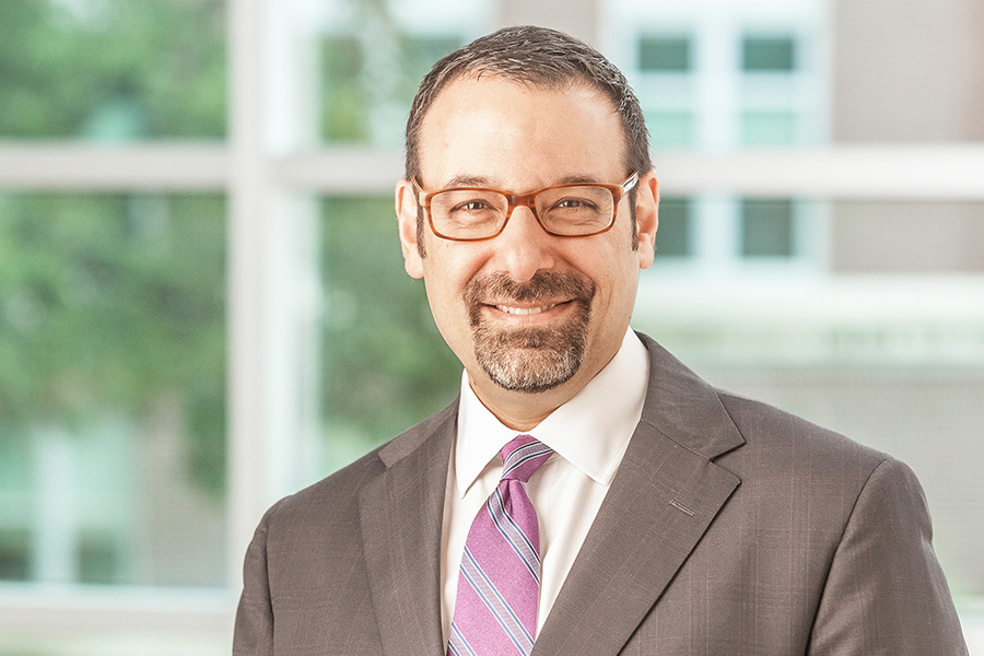 Steven J. Lisco, MD, FCCM, FCCP headshot