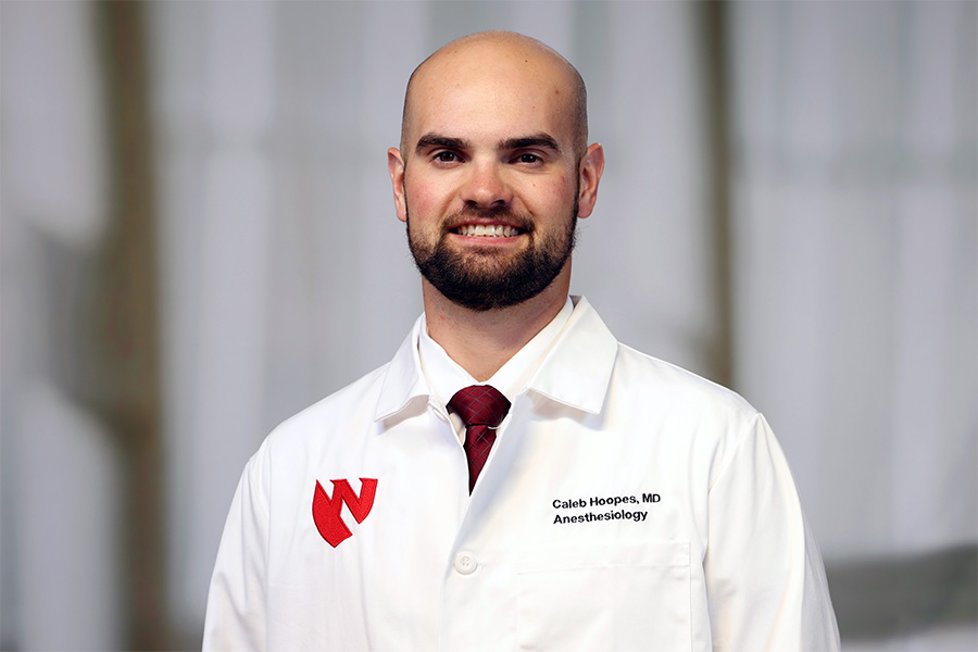 Caleb Hoopes, MD, headshot