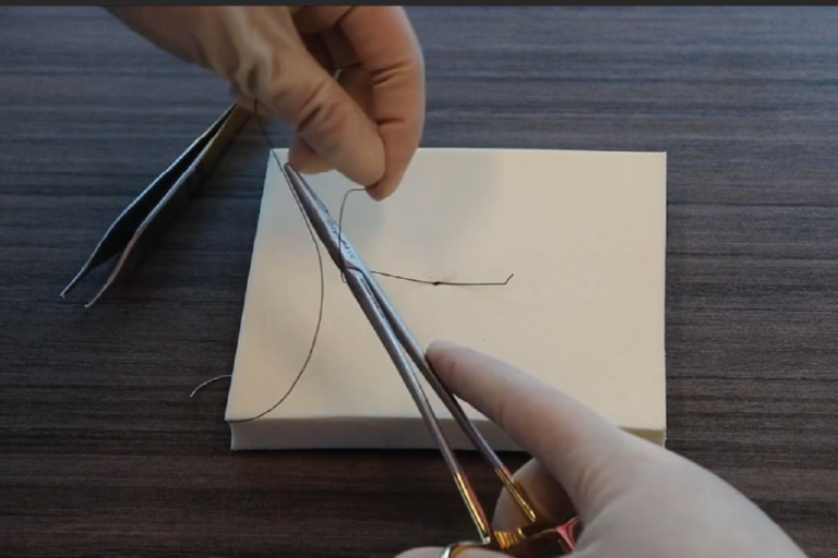 Tying it Down A Medical Student’s Guide to Surgical Knot Tying E