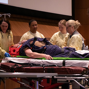 emergency medicine residents practicing simulated emergency