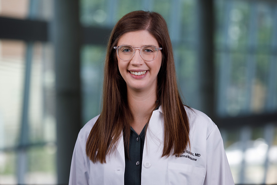 Dr. Claire Schmitz