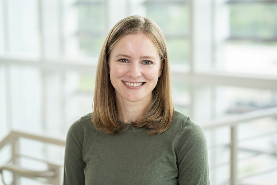 Dr. Ariana Bauer