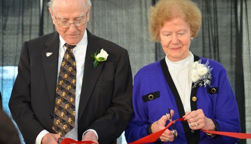 Stanley M. Truhlsen, M.D., and Dorothy Truhlsen cut the ribbon at the Stanley M. Truhlsen Eye Institute earlier this year.