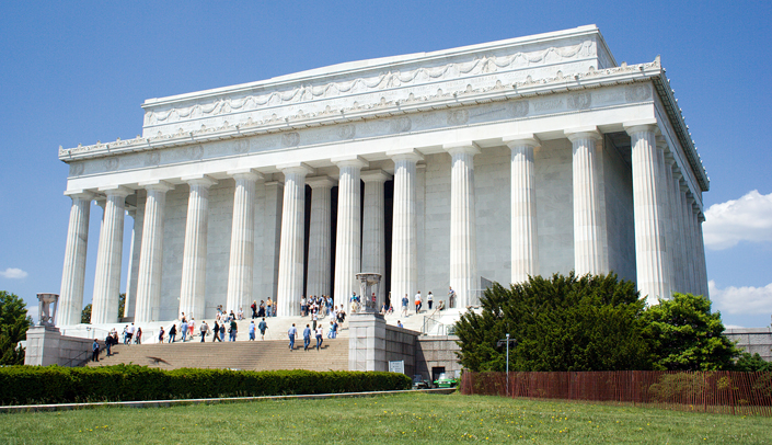 The Lincoln Memorial, Washington, D.C. (photo by David Bjorgen, Creative Commons)