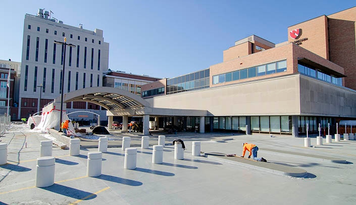 Clarkson Tower Entrance Reopens Monday Newsroom University Of Nebraska Medical Center