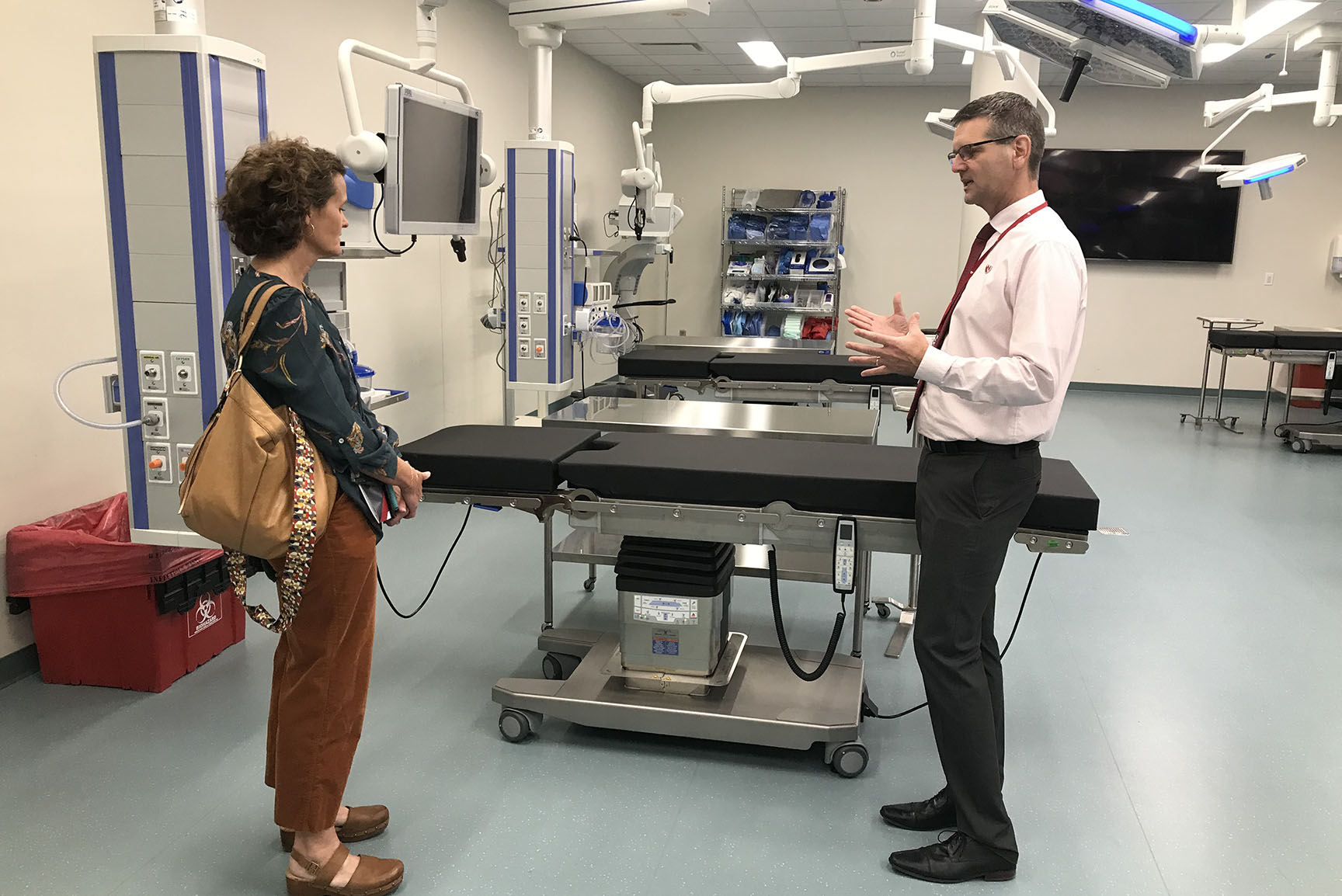 Jana Hughes tours UNMC&apos;s iEXCEL program with Benjamin Stobbe&comma; assistant vice chancellor for clinical simulation with iEXCEL&period;
