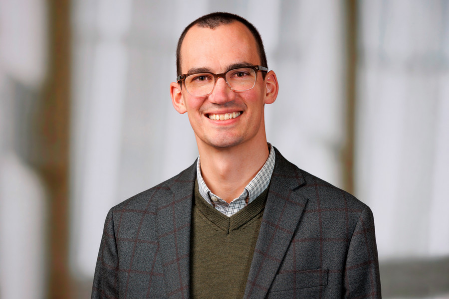 Headshot of Dr. Thomas Martin