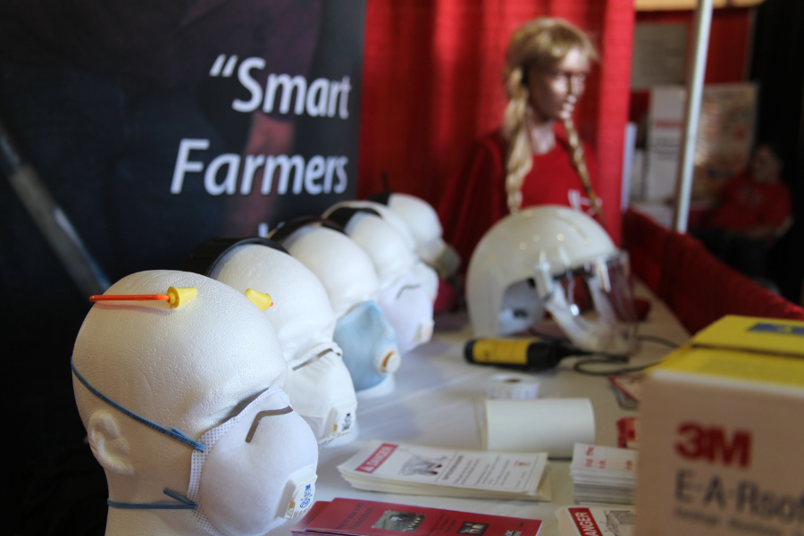 Table display of respiratory masks