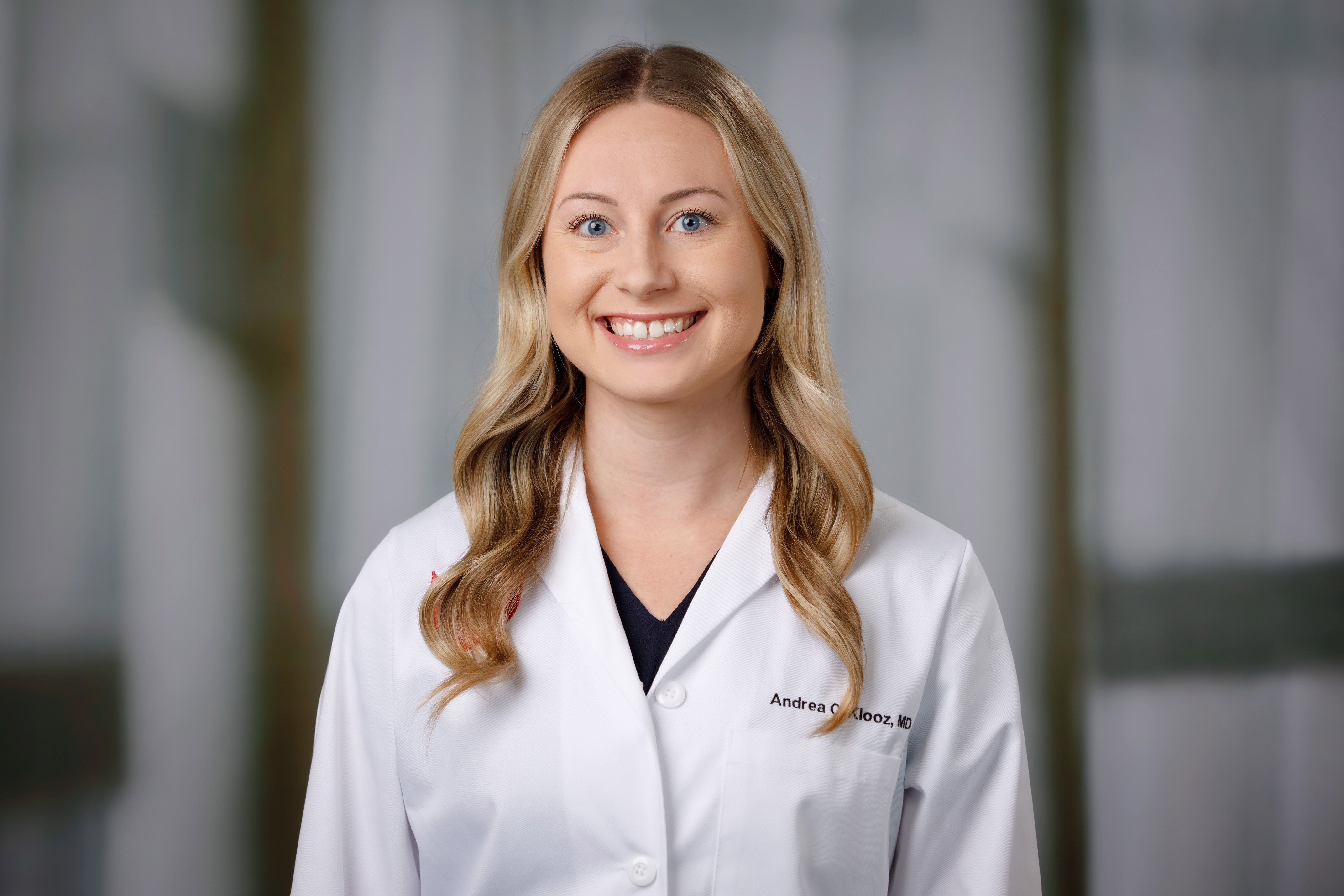 Dr. Andrea Klooz